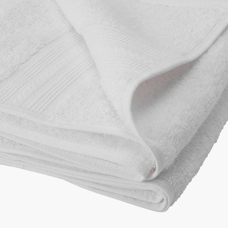 PORTICO Eva White Solid Cotton Bath Towel - 75x150cm