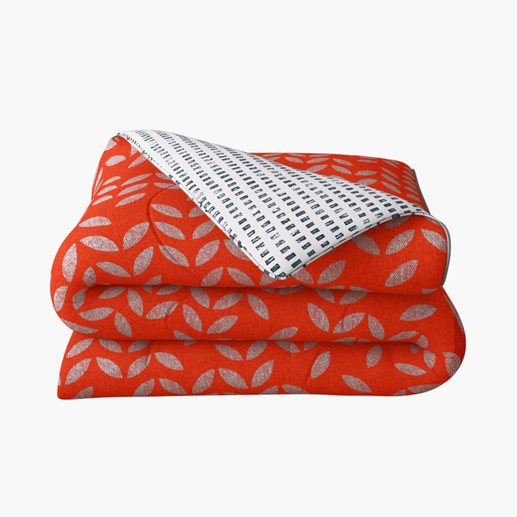 PORTICO Hashtag Red Printed Cotton Queen Comforter - 220 cm x 240 cm