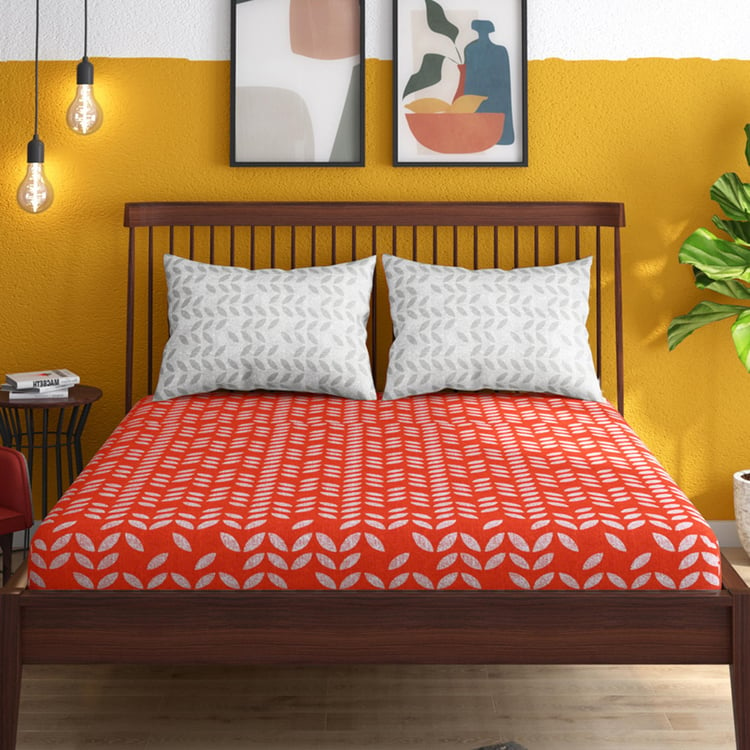 PORTICO Hashtag Red Printed Cotton King Bedsheet Set - 229x274cm- 3Pcs