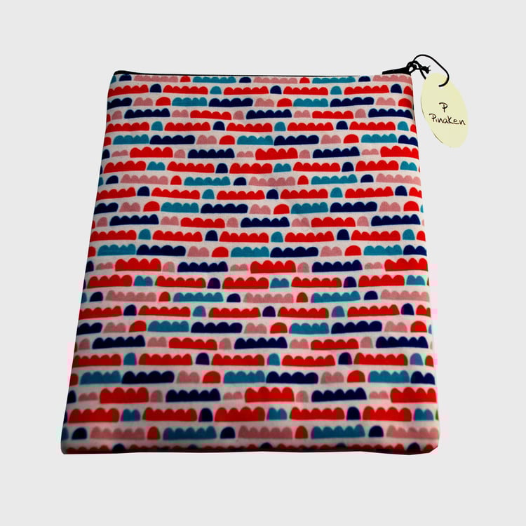 PINAKEN Retroglitz Printed Canvas iPad and Tablet Cover - 26x22cm