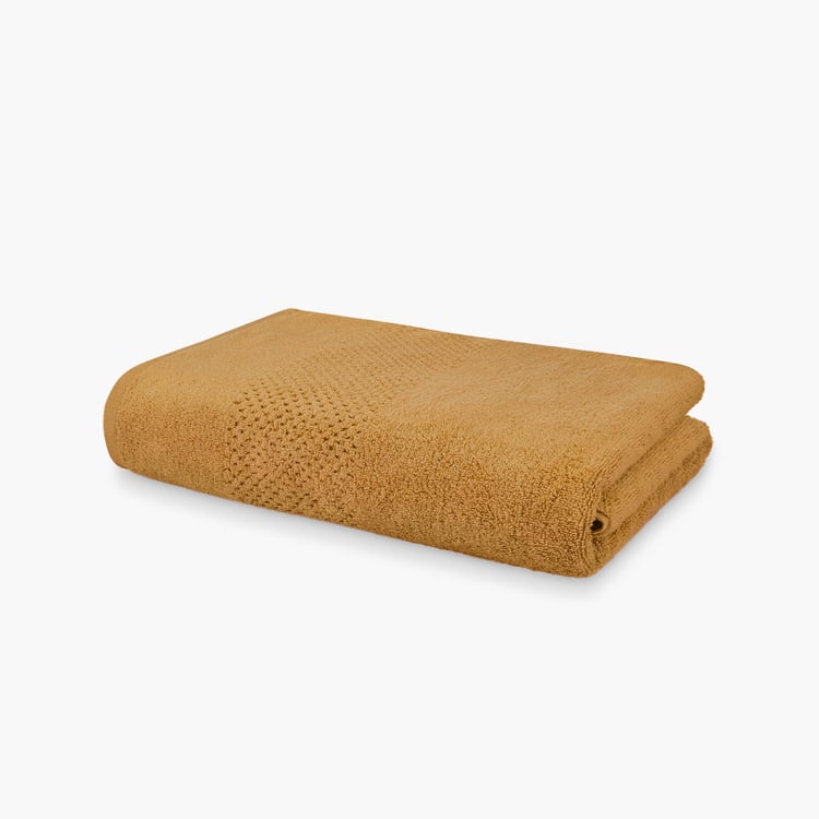 SPACES Swift Dry Gold Textured Cotton Bath Towel - 75x150cm