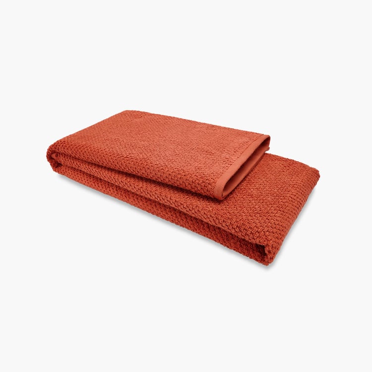 SPACES Swift Dry Red Textured Cotton Bath Towel - 75x150cm