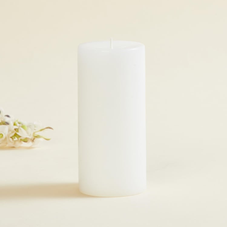 Colour Connect Lily Scented Pillar Candle