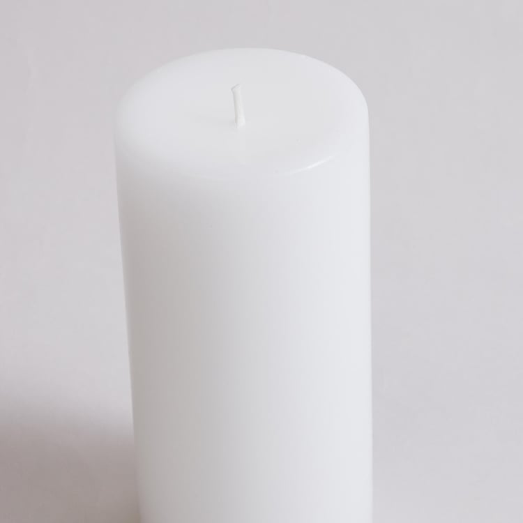 Colour Connect Lily Scented Pillar Candle