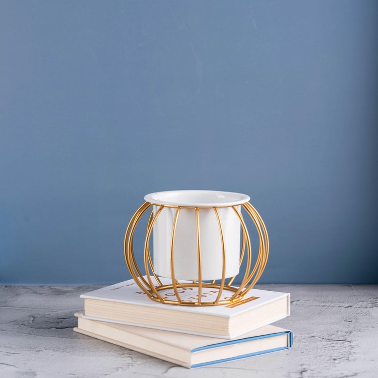 NURTURING GREEN Ottoman Gold Metal Planter Pot Stand