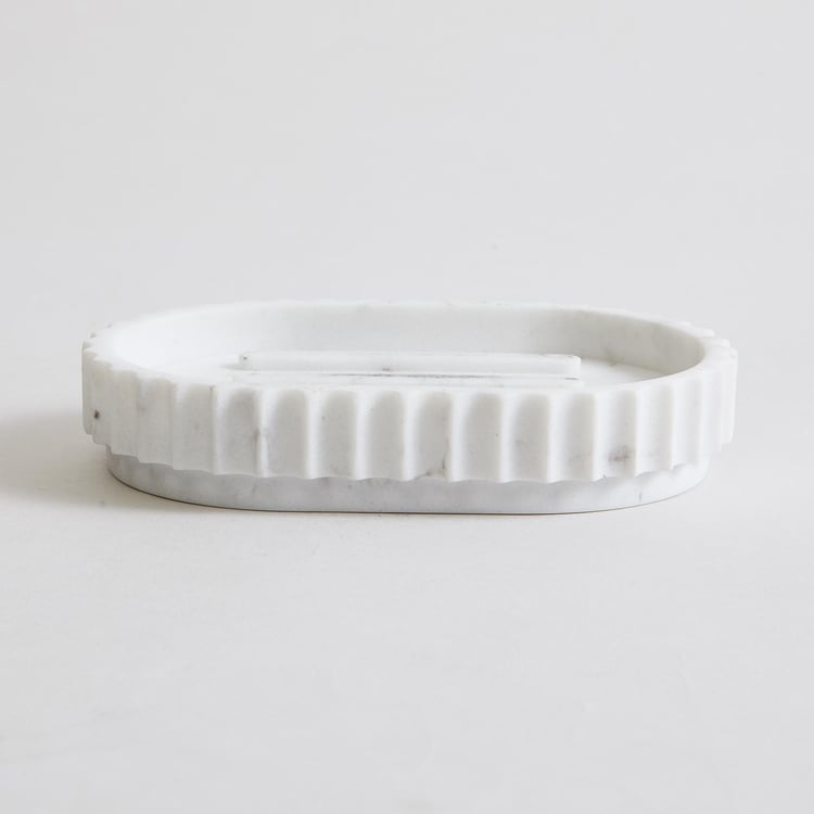 Marshmallow White Textured Abstract Polyresin Freestanding Soap Dish