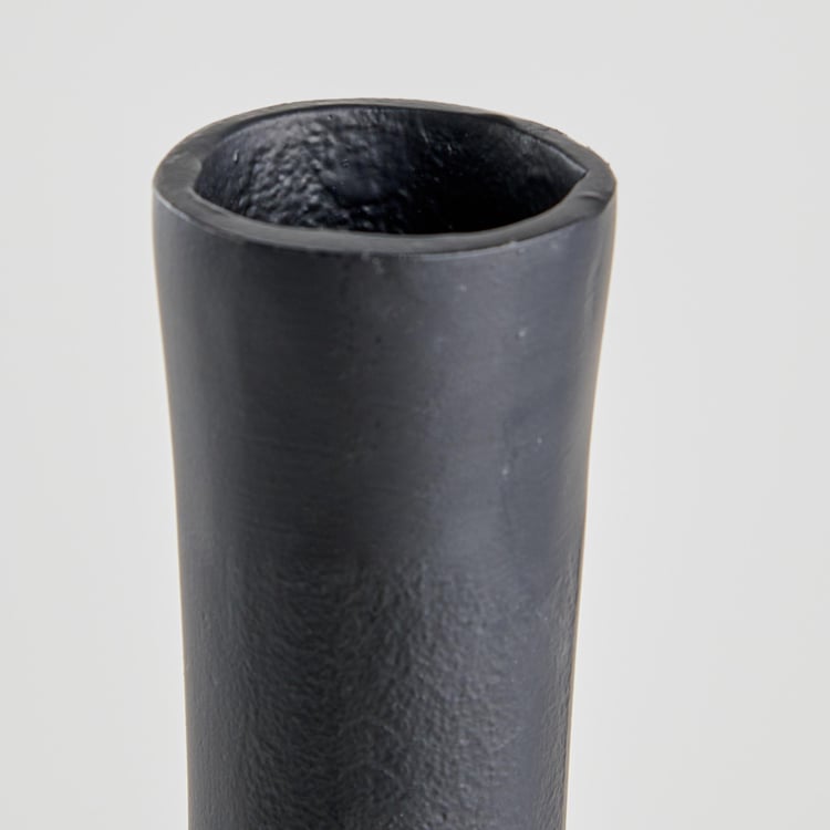 Splendid Aluminium Hollow Narrow Vase