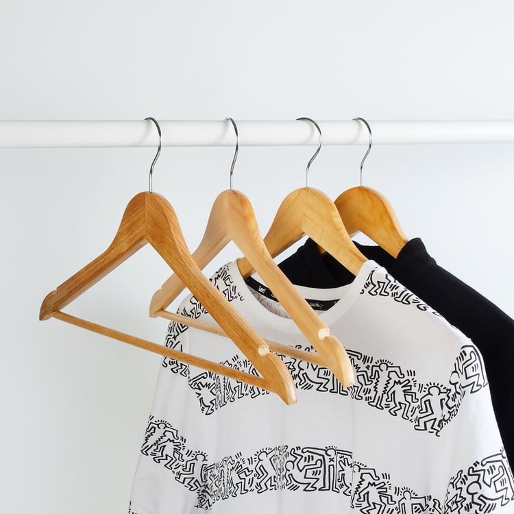 Winston Harper Set of 4 Wooden Cloth Hangers