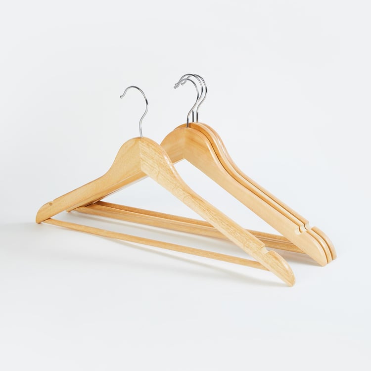 Winston Harper Set of 4 Wooden Cloth Hangers