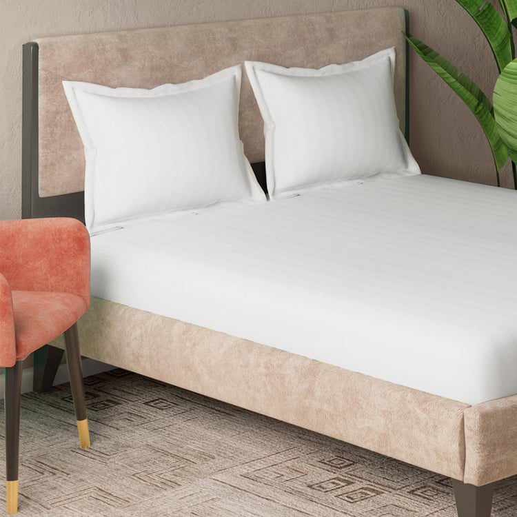 PORTICO Hotel White Solid Cotton Queen Bedsheet Set - 224x254cm - 3Pcs