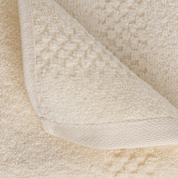 SPACES Swift Dry Set of 4 Cotton Textured Face Towel, Off-White - 30x30cm