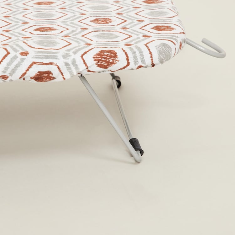 Omnia Steel Table Top Ironing Board