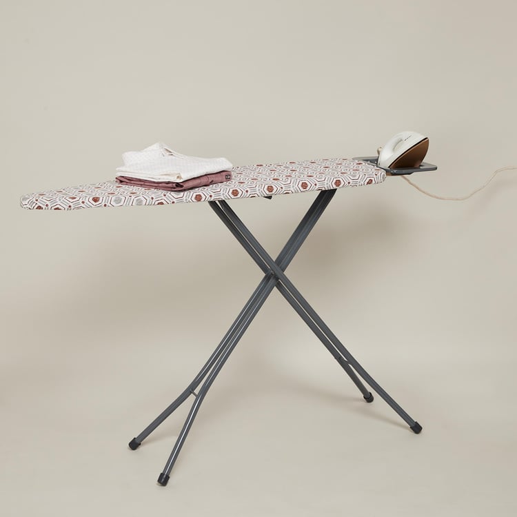 Omnia Steel Ironing Board