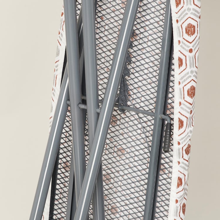 Omnia Steel Ironing Board