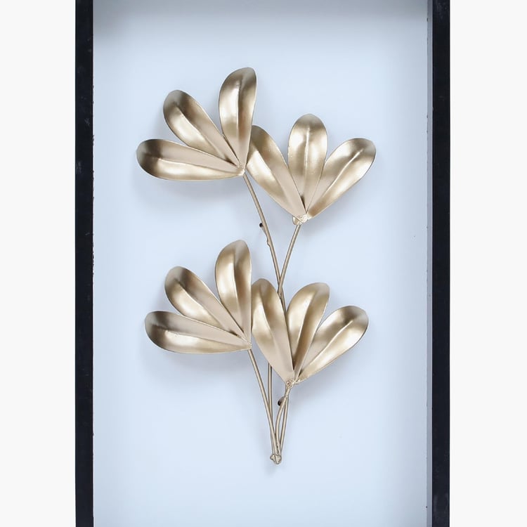 VEDAS Metal Leaf Wall Accent