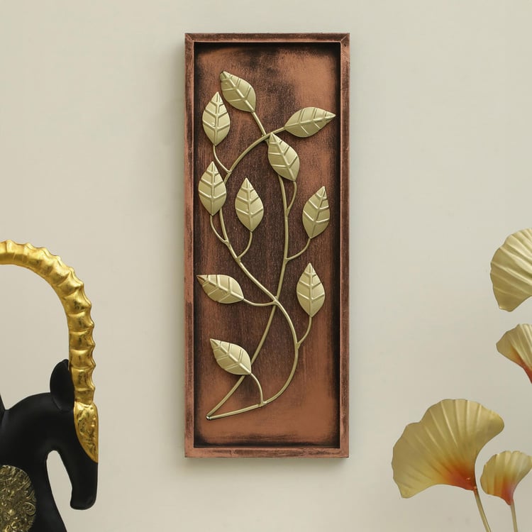 VEDAS Metal Textured Noah Leaf Wall Accent