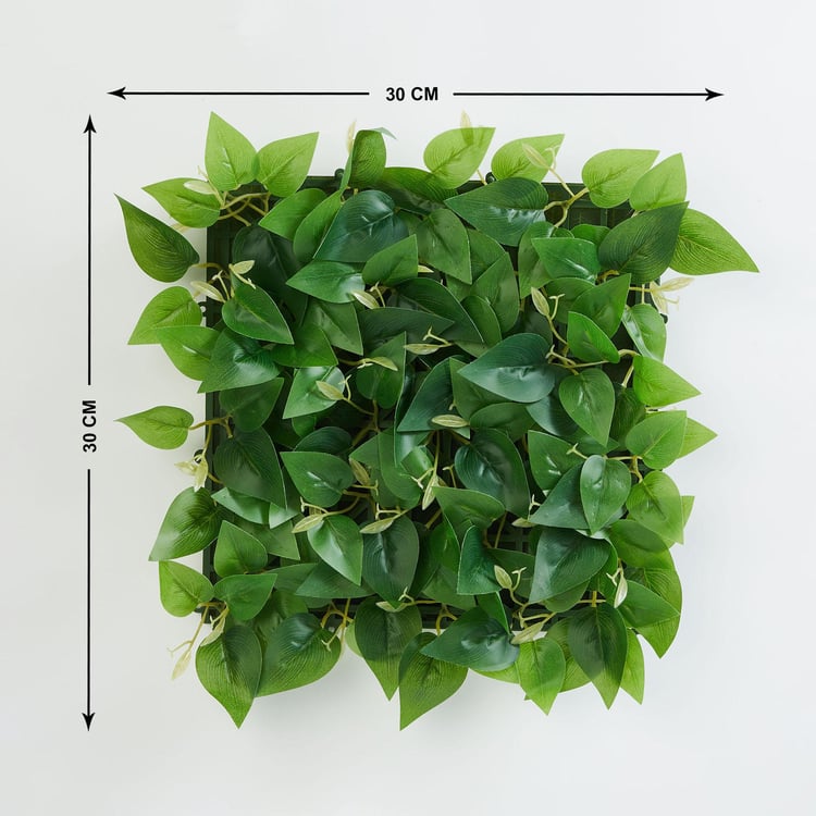 Gloria Artificial Leaves Wall Planter