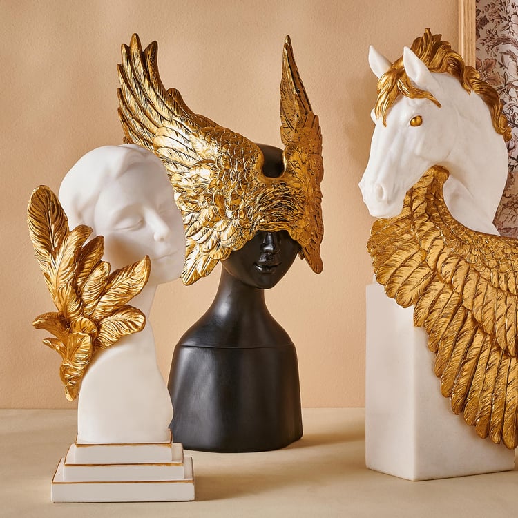 Rivoli Polyresin Feathered Horse Head Figurine