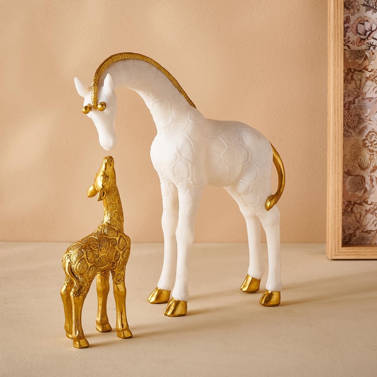 Magnus Polyresin Giraffe and Calf Figurine