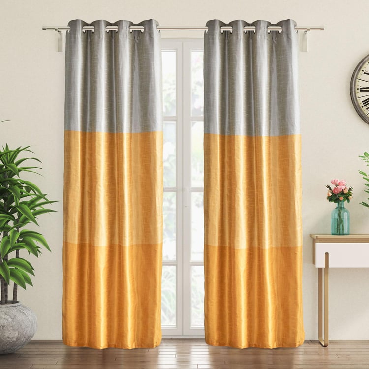 Contempo Set of 2 Colourblocked Room Darkening Door Curtains