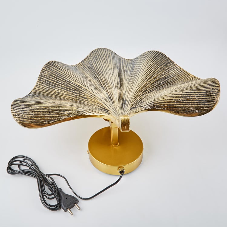 Panorama Metal Gynko Leaf Wall Decor with Light