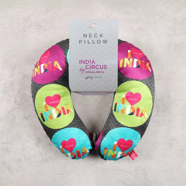 INDIA CIRCUS Love IC Printed Neck Pillow