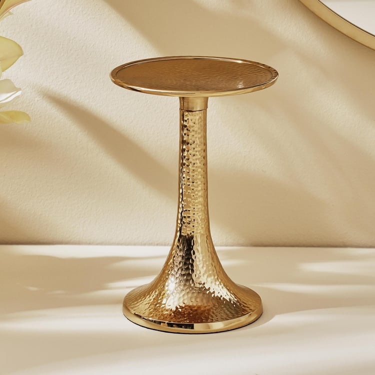 Splendid Gold Rush Gisela Metal Hammered Candle Stand