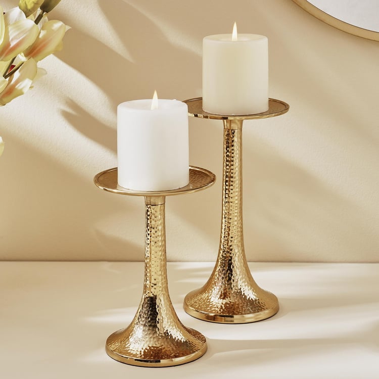 Splendid Gold Rush Gisela Metal Hammered Candle Stand