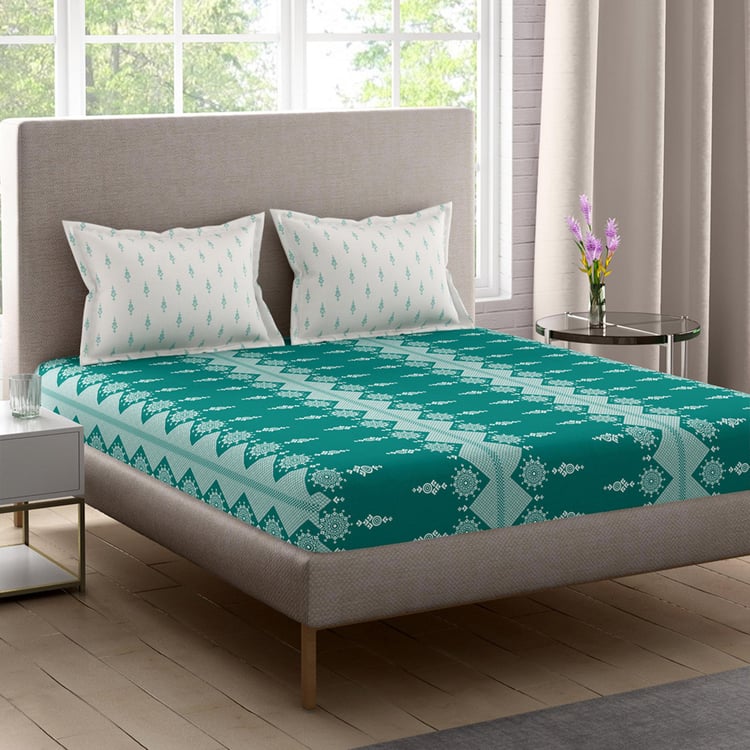 Buy PORTICO Sparkle Cotton 128TC Printed 3Pcs Queen Bedsheet Set from