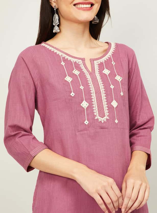 MELANGE Women Embroidered Straight Kurta