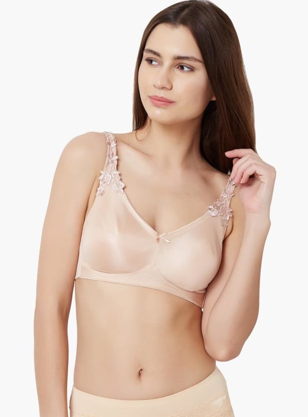TRIUMPH Lacy Strap Non-Padded Non-Wired Minimizer Bra