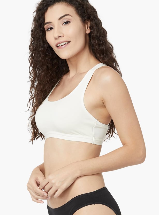 TRIUMPH Solid Racerback Non-Padded Non-Wired Sports Bra