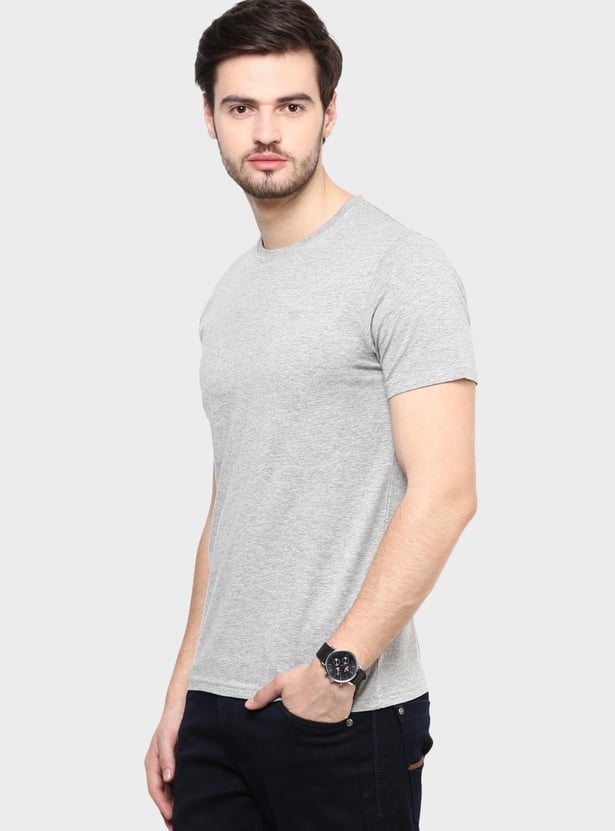 FAME FOREVER Crew Neck T-Shirt