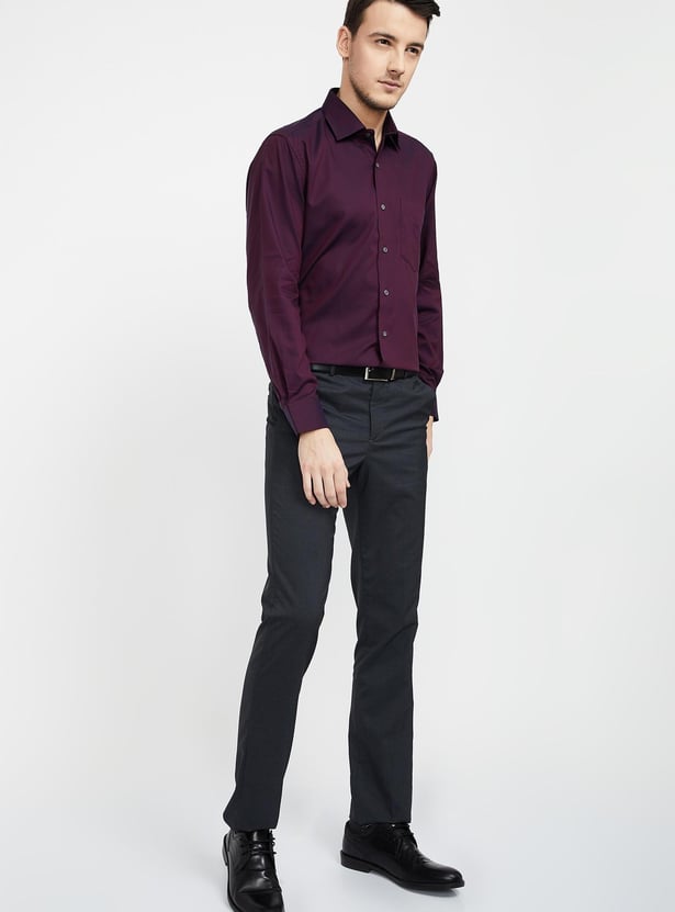 VAN HEUSEN Regular Fit Solid Cotton Formal Shirt