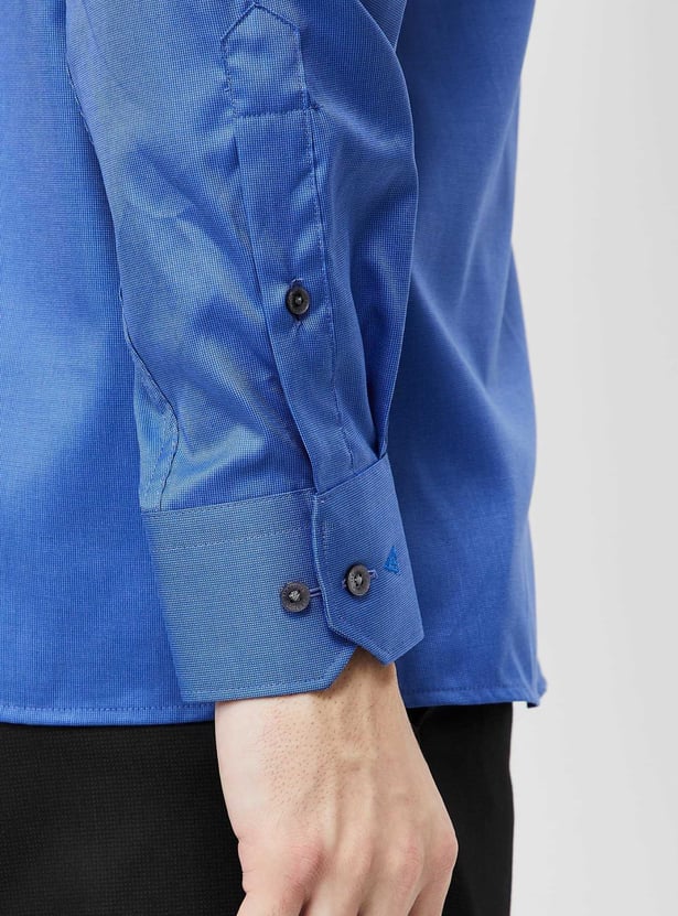 VAN HEUSEN Regular Fit Solid Cotton Formal Shirt