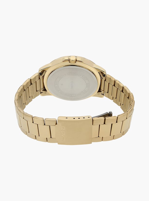 CASIO Men Water-Resistant Analog Watch - A1367