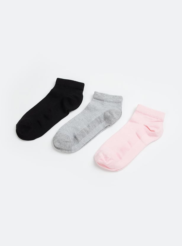 GINGER Women Textured Ankle Socks - Pack of 3