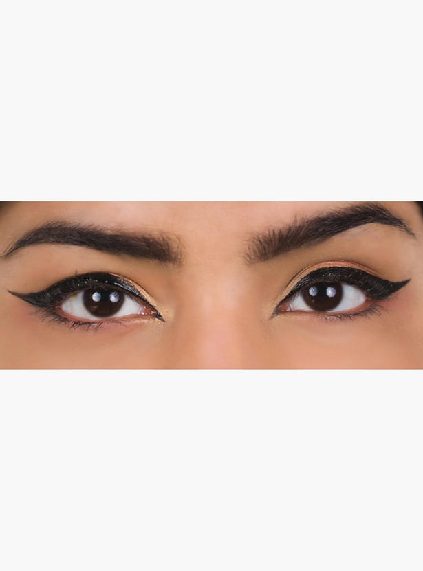 NYKAA Black Magic Liquid Eyeliner
