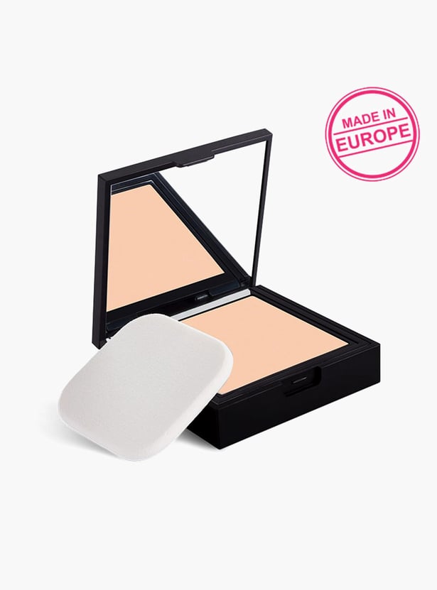 NYKAA Skingenius Skin Perfecting & Hydrating Compact