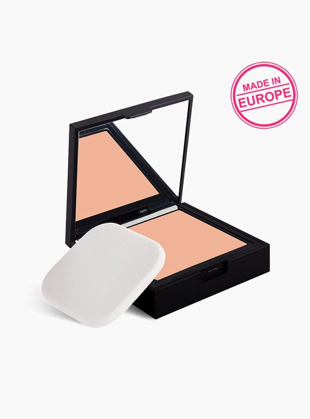 NYKAA Skingenius Skin Perfecting & Hydrating Compact