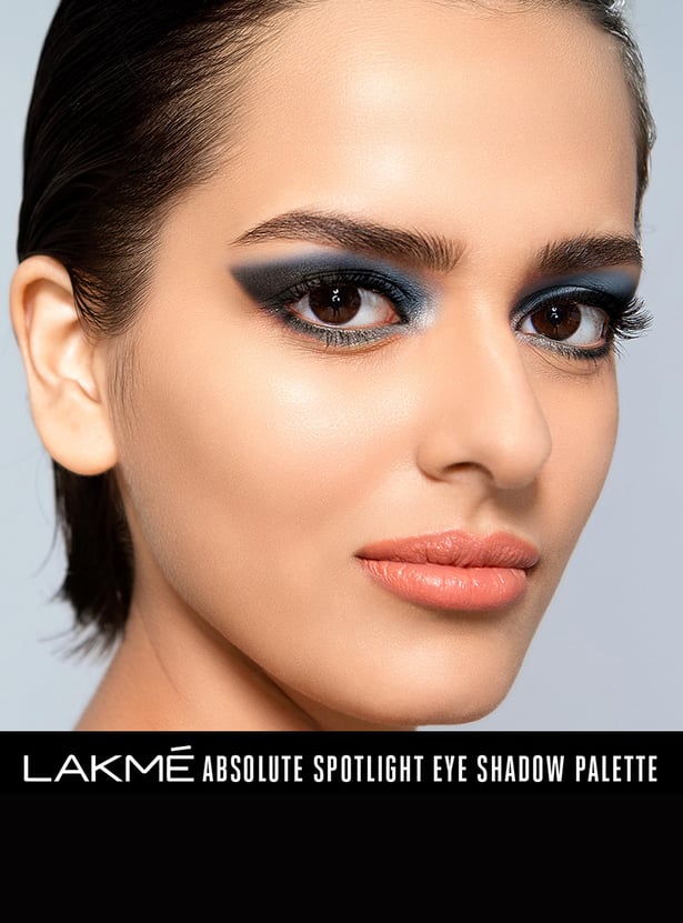 LAKME Absolute Spotlight Eye Shadow Palette - Stilettos