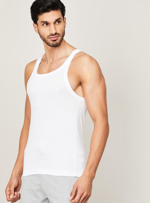 FAME FOREVER Men Solid Round Neck Vest