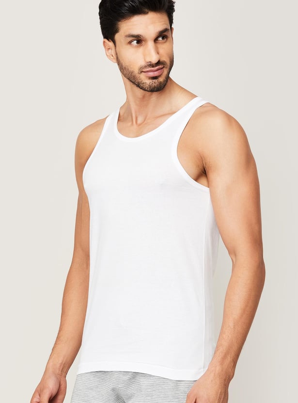 FAME FOREVER Men Solid Sleeveless Vest - Set of 2