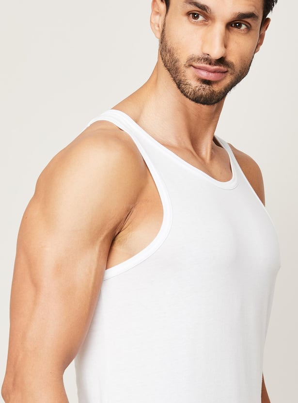 FAME FOREVER Men Solid Sleeveless Vest - Set of 2