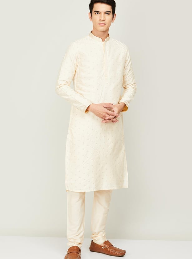 MANYAVAR Men Embroidered Kurta Set