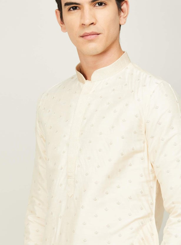 MANYAVAR Men Embroidered Kurta Set