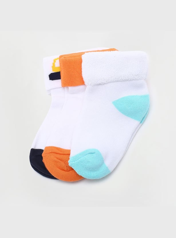 FAME FOREVER Boys Colourblocked Ankle-Length Socks - Set of 3
