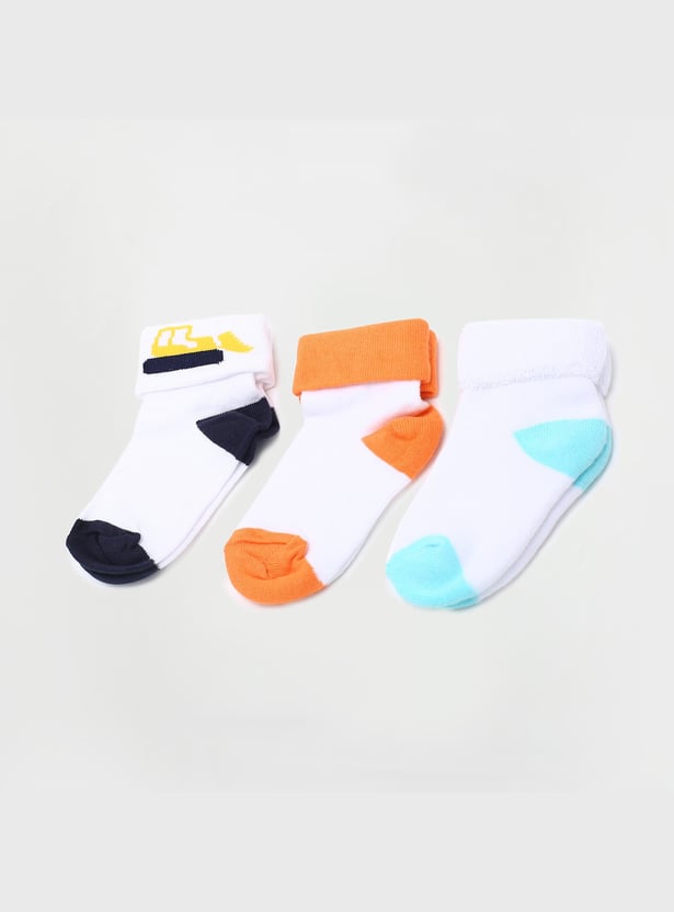 FAME FOREVER Boys Colourblocked Ankle-Length Socks - Set of 3