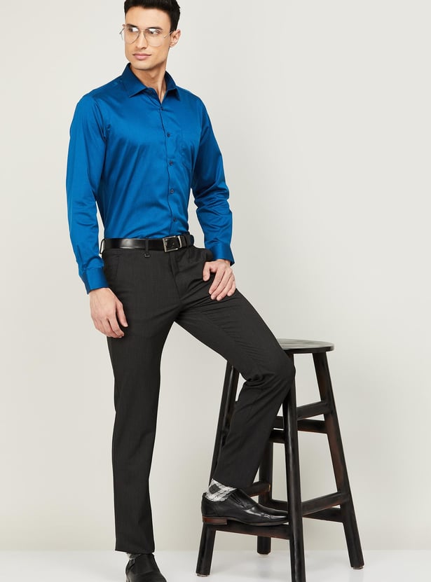 VAN HEUSEN Men Solid Slim Tapered Formal Trousers