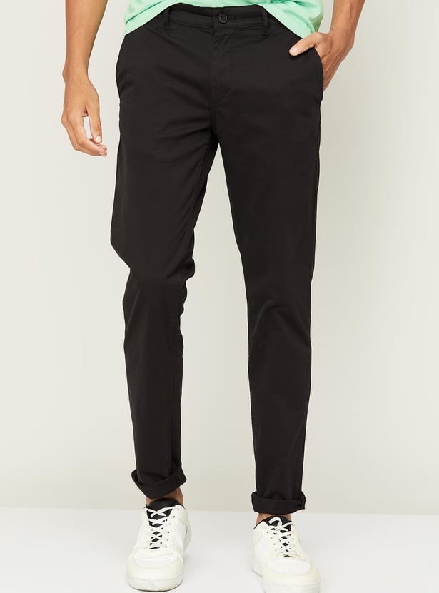FAME FOREVER Solid Slim Tapered Fit Trousers